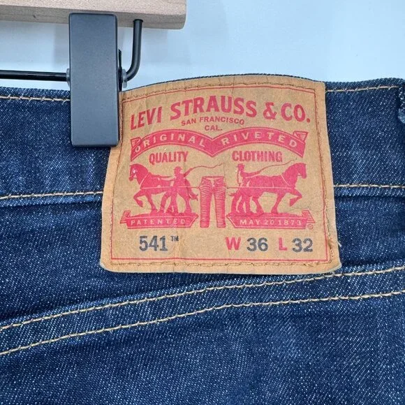 Levi’s 541 Men’s Athletic Taper Dark Wash Jeans 36x32 - Picture 8 of 15